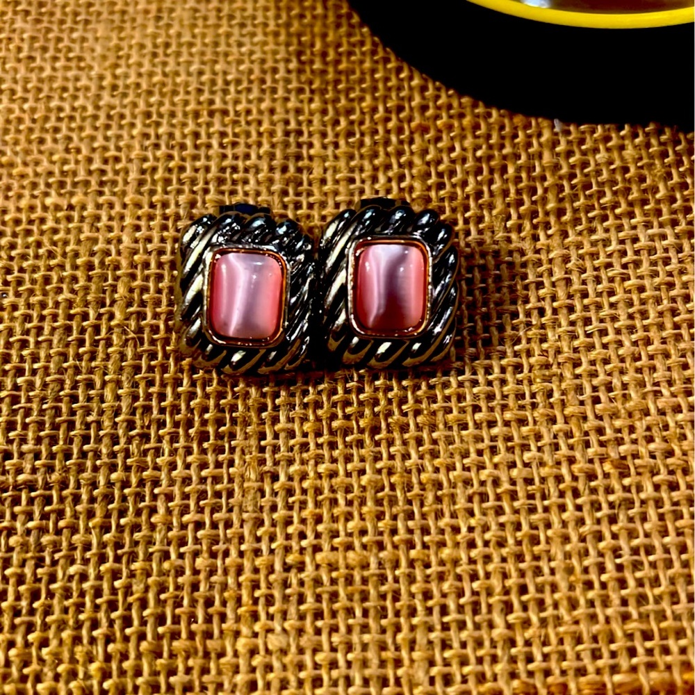 Fashion inspired natural stone clips ons